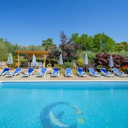 Franka 113 아파트 Bašanija