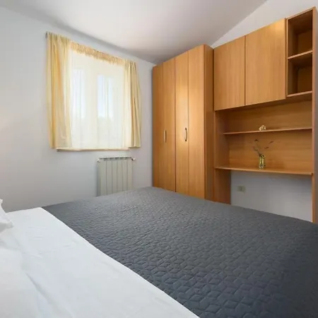 Franka 113 Apartman *