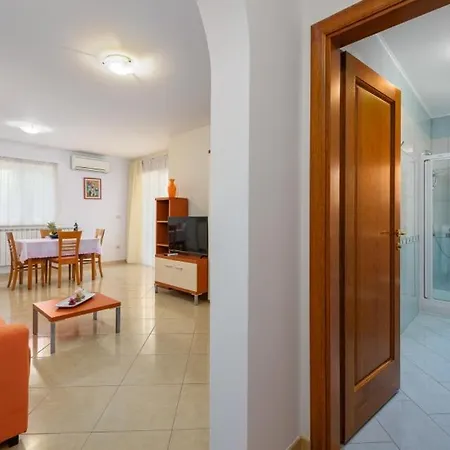 Franka 113 아파트