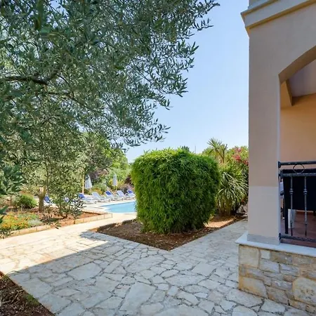 Franka 113 Apartment *