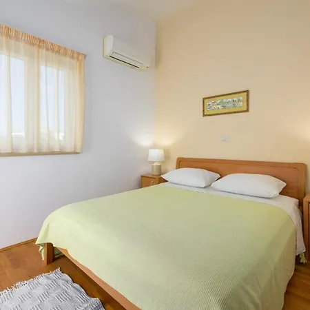 Franka 113 * Bašanija