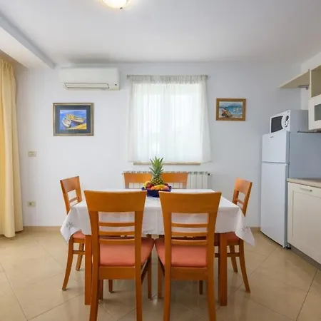 아파트 Franka 113