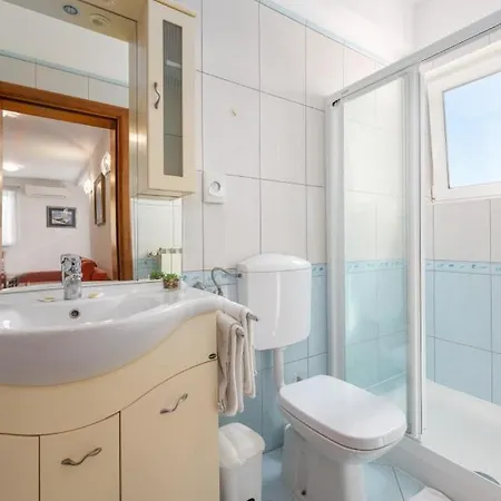 Franka 113 Apartament Bašanija