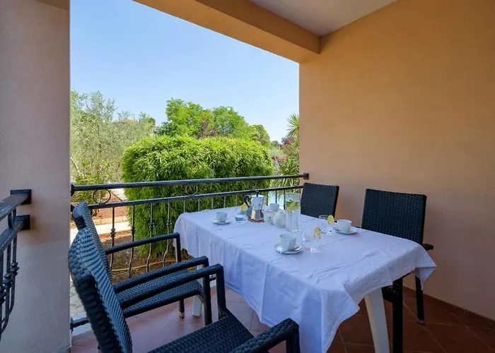 Franka 113 Апартаменты Башания