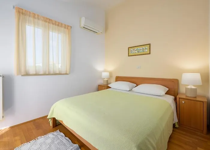 Franka 113 * Bašanija